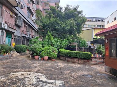 八期公園樓中樓四房+大露臺房屋室內格局與周邊環境