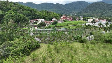 中台山景平坦地合法農舍房屋室內格局與周邊環境