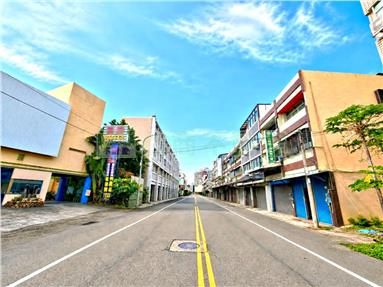 正自強南路角地房屋室內格局與周邊環境