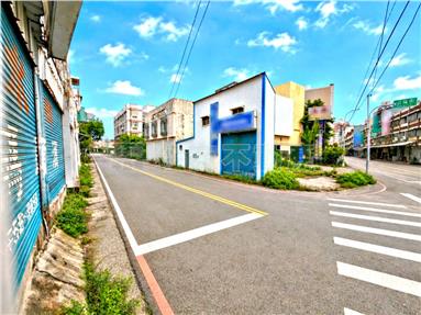 正自強南路角地房屋室內格局與周邊環境
