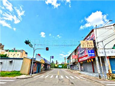 正自強南路角地房屋室內格局與周邊環境