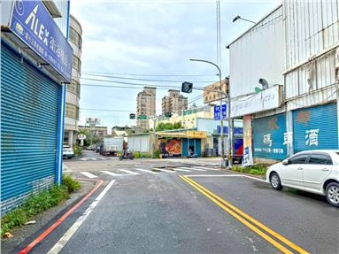 正自強南路角地房屋室內格局與周邊環境