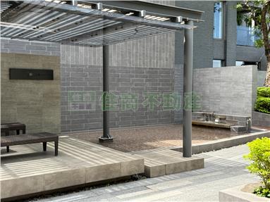員林雙車庫輕齡美墅房屋室內格局與周邊環境