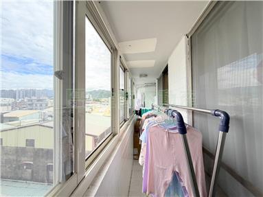 樹孝商圈 次頂樓三房車位房屋室內格局與周邊環境