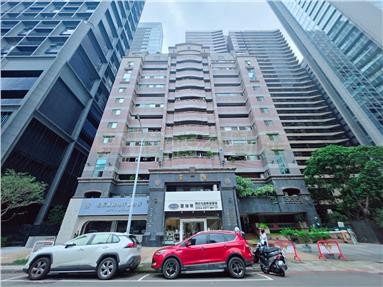 七期核心★多寶高樓雙主臥雙車位房屋室內格局與周邊環境