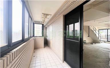 七期精銳音悅廳 樓中樓帝王戶房屋室內格局與周邊環境