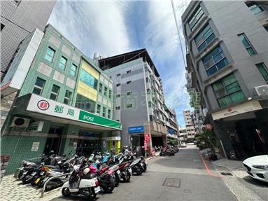 全家便利超商角店房屋室內格局與周邊環境
