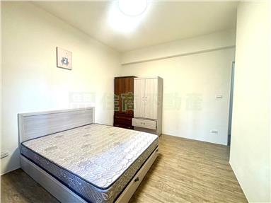 文心崇德站三房房屋室內格局與周邊環境