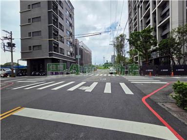 南屯忠勇路旁角地房屋室內格局與周邊環境