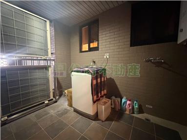 七期市政和新景觀豪邸房屋室內格局與周邊環境