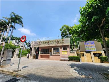 松竹國小臨路車庫別墅房屋室內格局與周邊環境