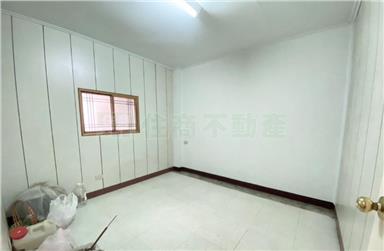 向上市場旁中美透店房屋室內格局與周邊環境