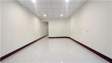 一江橋臨路透天房屋室內格局與周邊環境