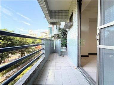 近新高國小首購露臺三房房屋室內格局與周邊環境