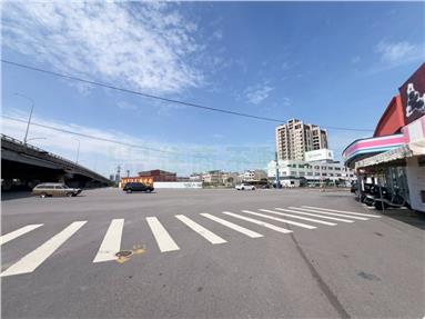 梧棲喬立大三房平車露臺戶房屋室內格局與周邊環境