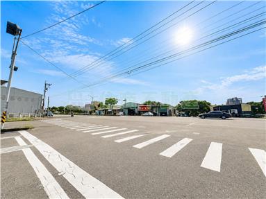 梧棲喬立大三房平車露臺戶房屋室內格局與周邊環境
