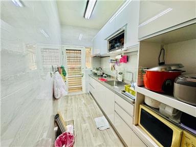 太原路二樓裝潢美寓非投客房屋室內格局與周邊環境