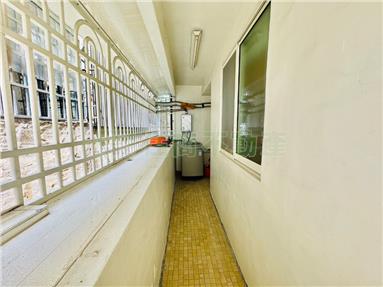 太原路二樓裝潢美寓非投客房屋室內格局與周邊環境