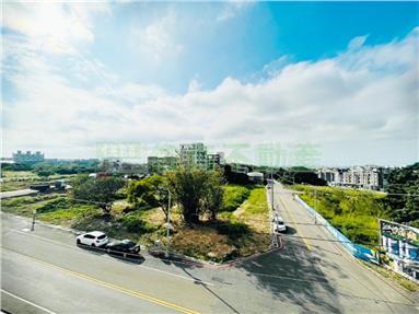 沙鹿大面寬雙車別墅可營登房屋室內格局與周邊環境
