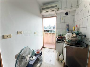 南投南崗國中/震後2房美公寓房屋室內格局與周邊環境