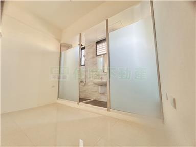 花漾山水電梯墅C房屋室內格局與周邊環境