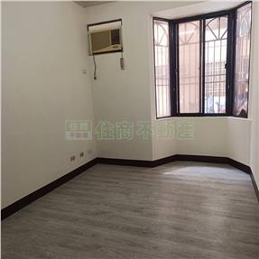 斗南田徑場低總價屋況好華廈一樓房屋室內格局與周邊環境