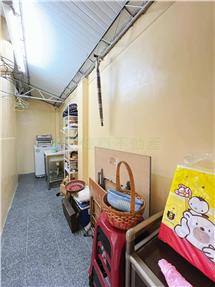 大里大面寬全整理大透天(兔)房屋室內格局與周邊環境