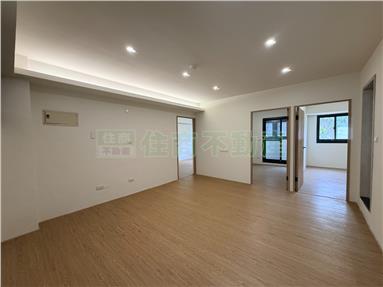居仁國中電梯全新整理三房房屋室內格局與周邊環境