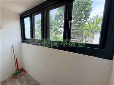 居仁國中電梯全新整理三房房屋室內格局與周邊環境