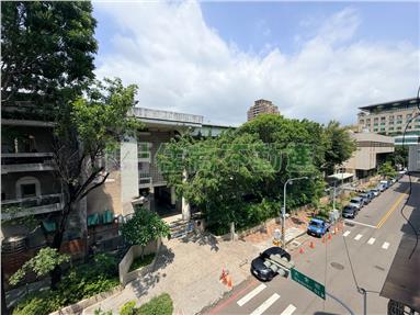 居仁國中電梯全新整理三房房屋室內格局與周邊環境