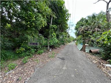 近高鐵站春社段都計內臨路農地
