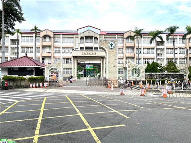 鹽行三村國小滿租7套別墅B房屋室內格局與周邊環境