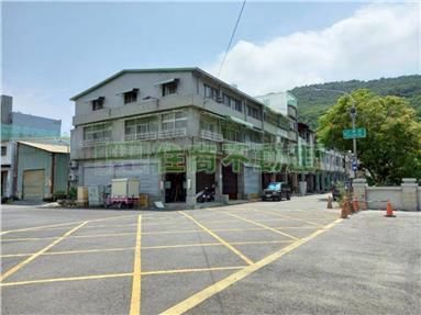 鼓山高中三角窗大坪數透店