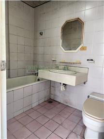 黃昏市場旁透天房屋室內格局與周邊環境