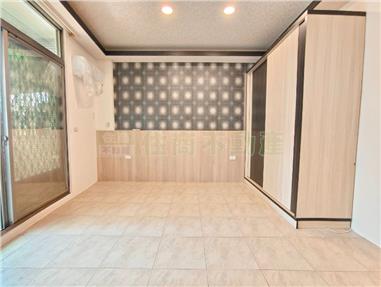 大港國小。質感透天美店住房屋室內格局與周邊環境