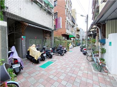建興學區輕裝潢電梯三房房屋室內格局與周邊環境