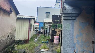 關廟保東路雙間傳家旺來店面房屋室內格局與周邊環境