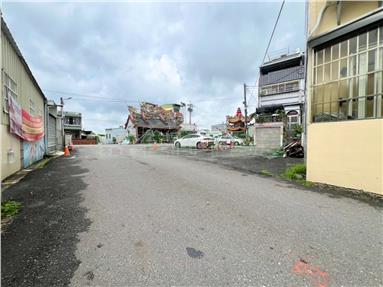 柳子林雙面路建地27.3坪房屋室內格局與周邊環境