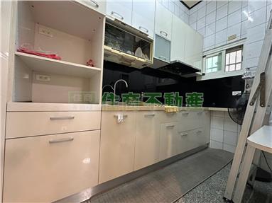 富貴庭園車庫別墅房屋室內格局與周邊環境