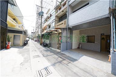 5785-鳳松翻新透天房屋室內格局與周邊環境