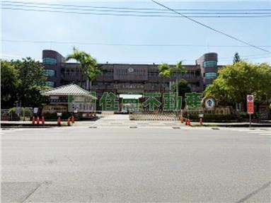 永康大灣生活圈176地坪店面房屋室內格局與周邊環境