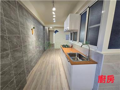 文華國小旁全新整理公寓三樓房屋室內格局與周邊環境