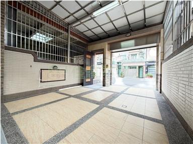 裕文圖書館獨院孝親雙車墅房屋室內格局與周邊環境