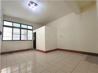 《文化中心商圈》透天店面房屋室內格局與周邊環境