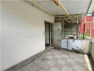 《文化中心商圈》透天店面房屋室內格局與周邊環境