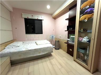 華鳳雙車別墅房屋室內格局與周邊環境