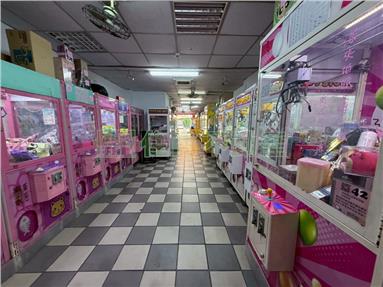 愛群國小金店面房屋室內格局與周邊環境