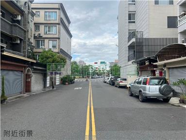 安平國中亮麗傳統車庫透天房屋室內格局與周邊環境