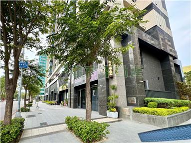 二聖公園國泰建設店面F-平車房屋室內格局與周邊環境