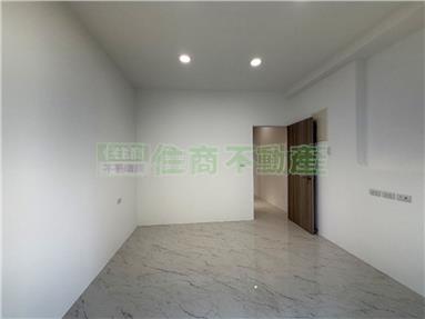 高醫後驛現代輕奢極簡風透天房屋室內格局與周邊環境